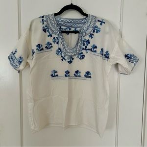Vintage embroidered cotton top 💙